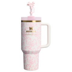 Stanley 1913 x LoveShackFancy Holiday Quencher® H2.0 FlowState™ Tumbler | 40 OZ